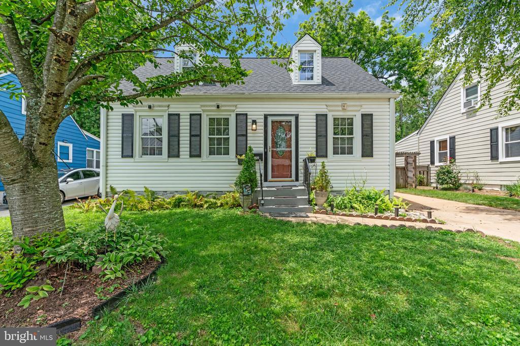 Foto principal - 2820 Marshall St
