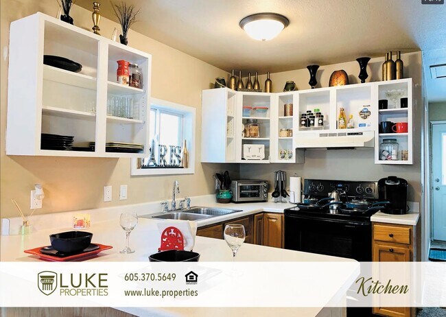 Building Photo - Cozy house right in downtown Sioux Falls