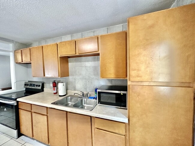Foto del edificio - 709 E 129th Ave