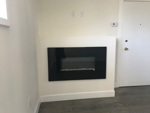Building Photo - 111 N Pass Ave