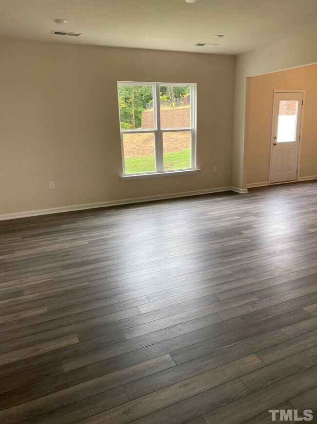 Building Photo - 1110 Tigerlily Way