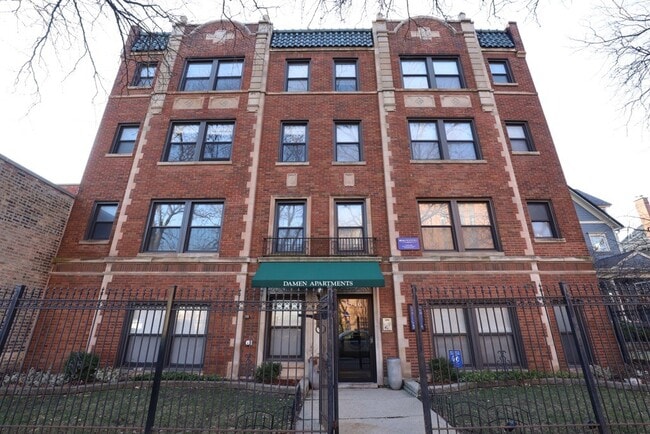 Building Photo - 4551 N Damen Ave