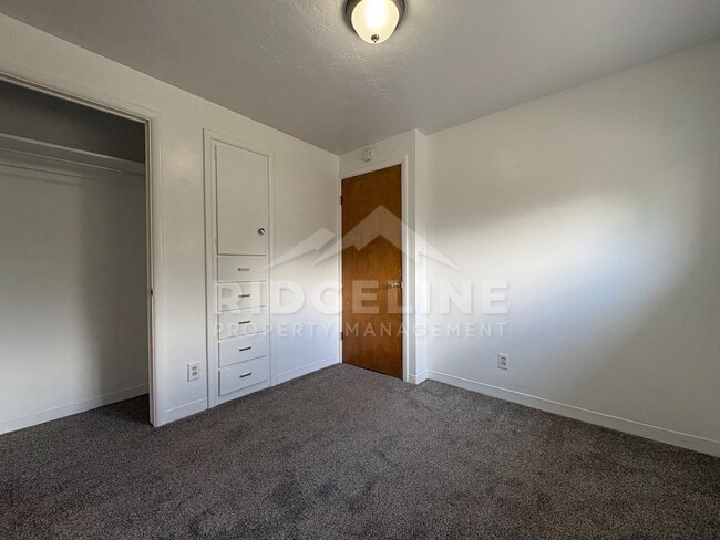 Building Photo - 225/227 8th Street