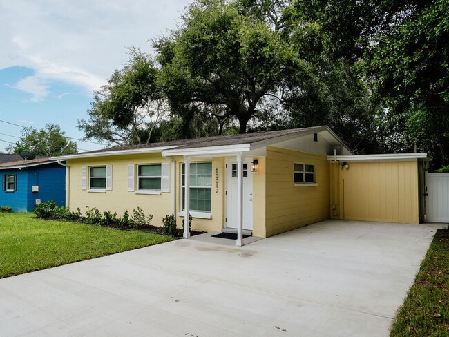 Building Photo - Beautifully Renovated Home!