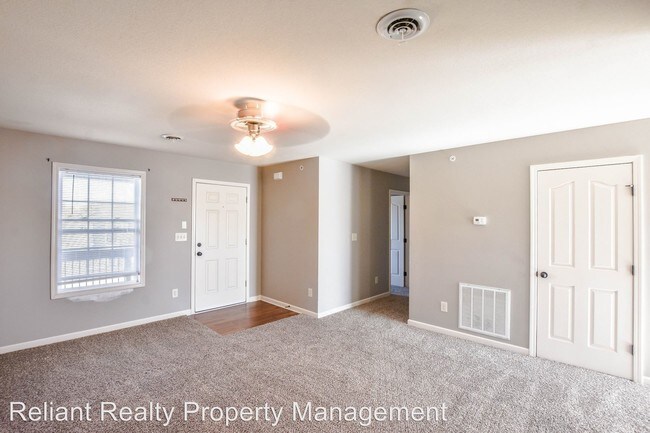 Building Photo - 306 Rowand Ct