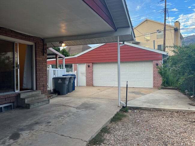 2-Car Garage - 4586 Porter Ave