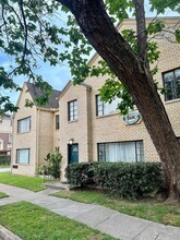 Building Photo - 2646 Persa St