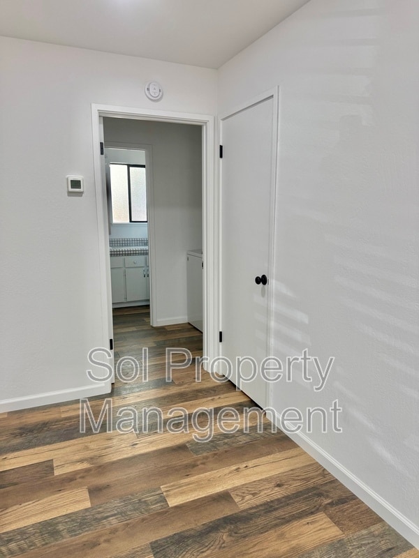 Building Photo - 1128 3rd St