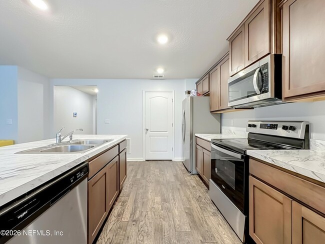 Building Photo - 75346 Bridgewater Dr