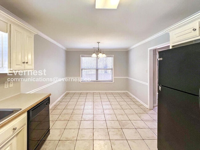 Foto del edificio - 93 Rosebud Cir