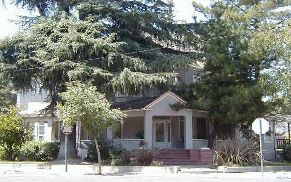 Primary Photo - 99 S 14th St