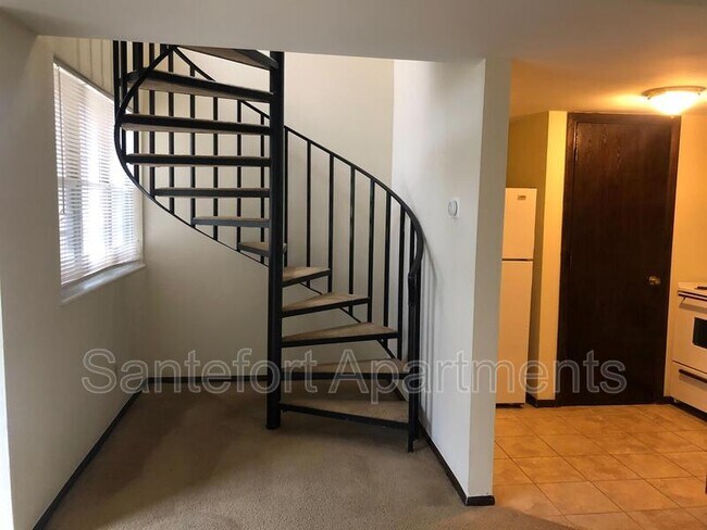 Foto del edificio - 5415 Haymeadow Ln
