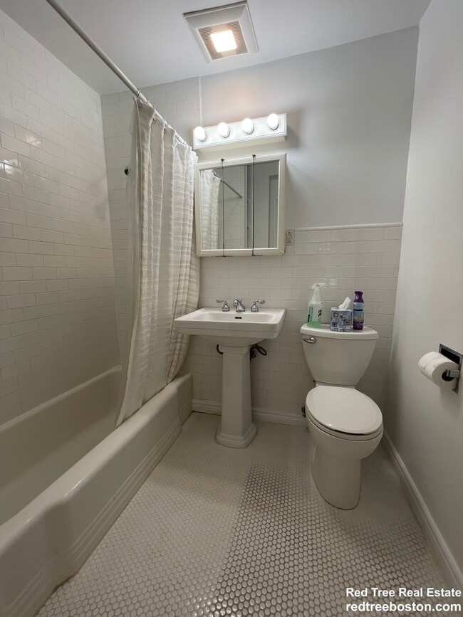 Foto del edificio - 869 Beacon St