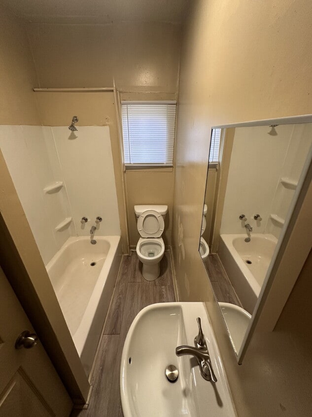 Foto del edificio - 4 Bedroom Southside Home