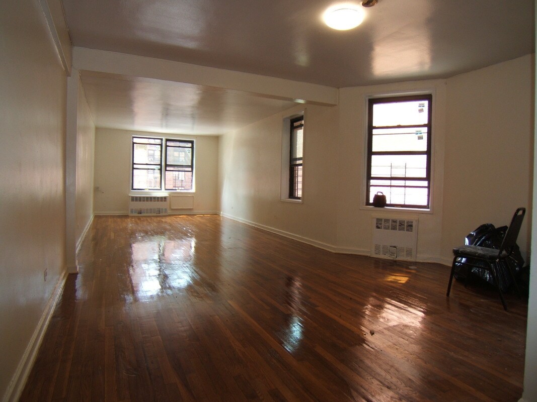 Primary Photo - 270 Clarkson Ave