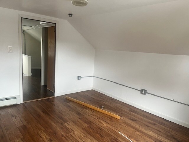 Foto del edificio - 1421 E 7th St