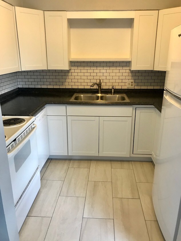Foto principal - 1201 S Rockford Ave
