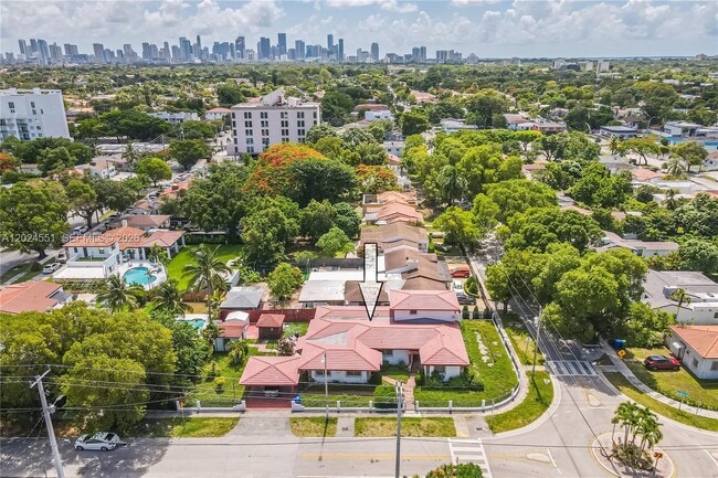 Foto del edificio - 1841 SW 29th Ave