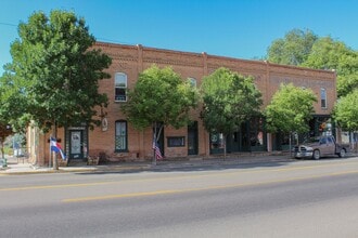 Building Photo - 101-107 W Bridge St