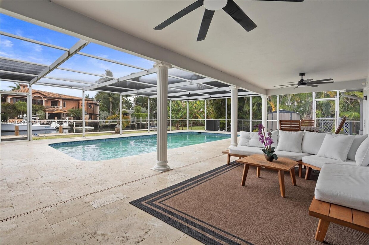Foto principal - 608 1st Key Dr