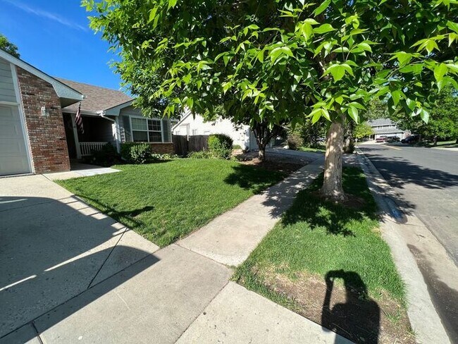 Foto del edificio - Wonderful Ranch style home located in Engl...
