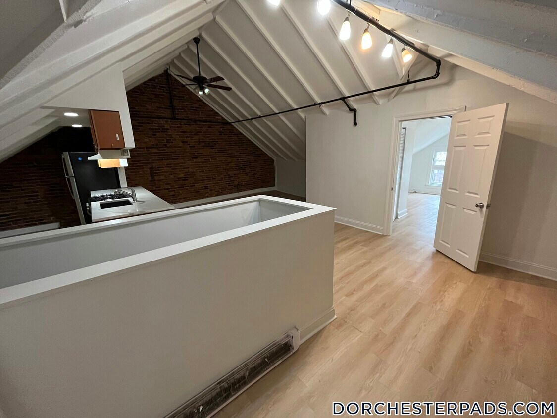 Foto principal - 402 Neponset Ave