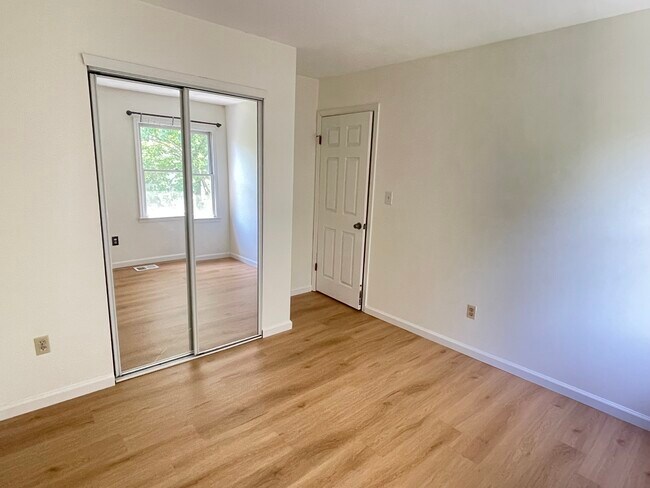 Foto del edificio - 35 Dallenbach Ln