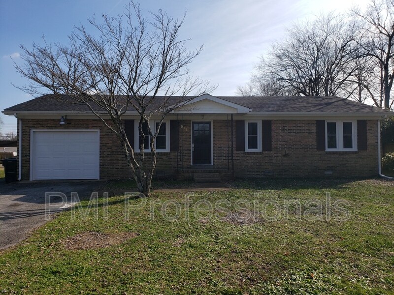 Primary Photo - 612 E Grundy St