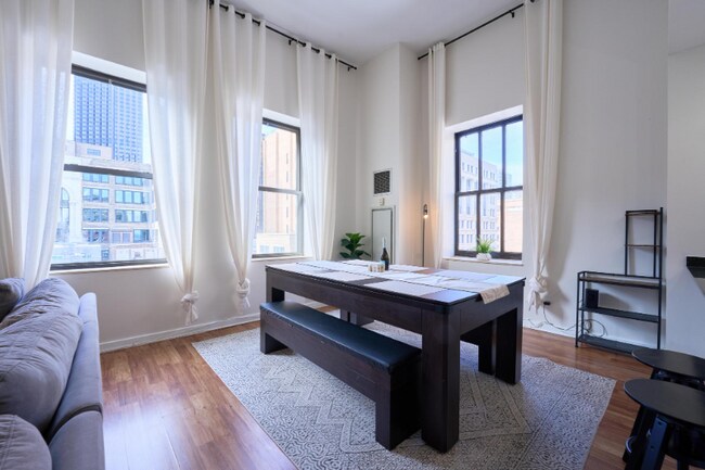 Foto del edificio - 5 N Wabash Ave