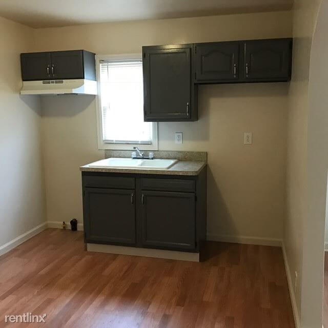 Building Photo - FOR RENT Newly Remodeled, 2 Bed / 1 Bath