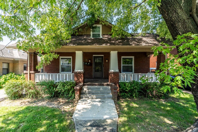 Building Photo - 161 Preston Ave
