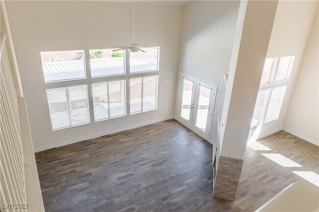 Building Photo - 1660 Mt Tremblant Ave