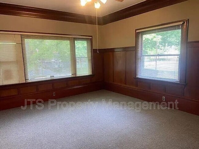 Foto del edificio - 1015 27th St