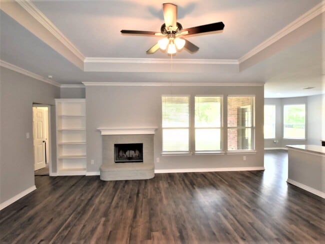 Building Photo - 2202 Creek Side Dr