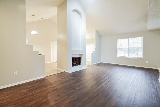 Foto del edificio - 3069 Oakvale Heights