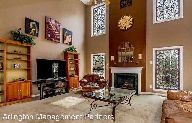 Building Photo - 5 br, 3.5 bath House - 10532 Coral Berry Dr