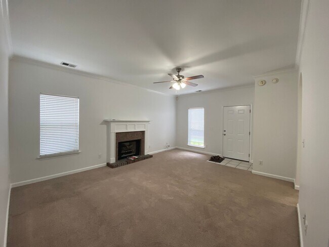 Foto del edificio - Home for rent in Hoover!!!! Available to V...