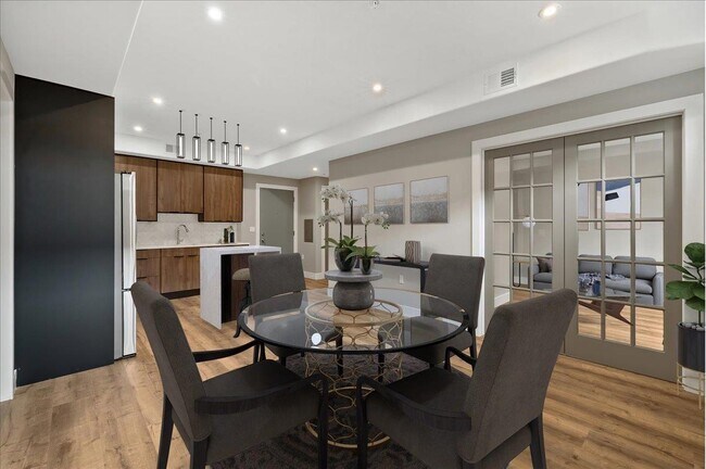 Foto del edificio - 4237 Bergen Turnpike