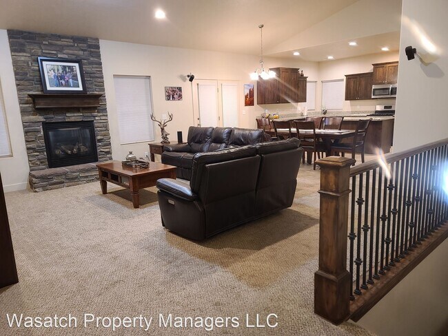 Foto del edificio - 6 br, 3.5 bath House - 939 E.  650 S.