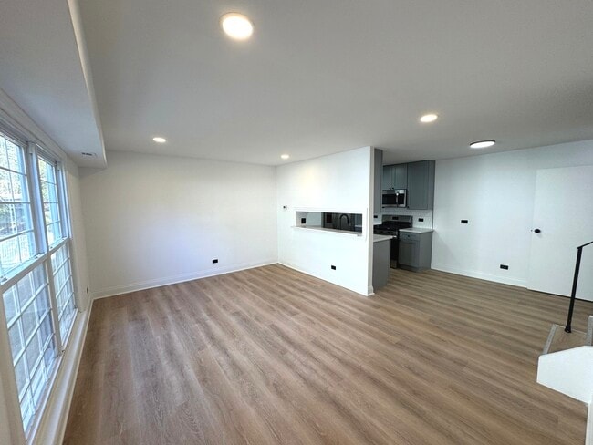 Building Photo - 1332 Woodcutter Ln