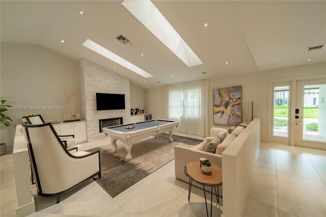 Building Photo - 901 Coco Plum Way