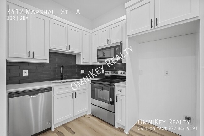 Foto del edificio - 3412 Marshall St