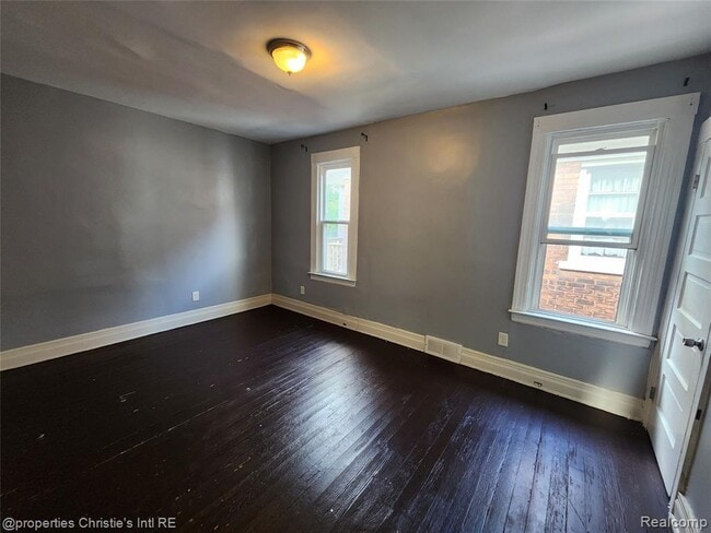 Building Photo - 611 E Bethune St
