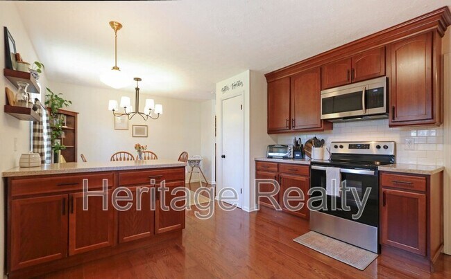 Foto del edificio - 9608 Clearwater Dr