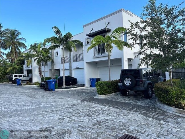 Foto del edificio - 821 NE 17th Ave