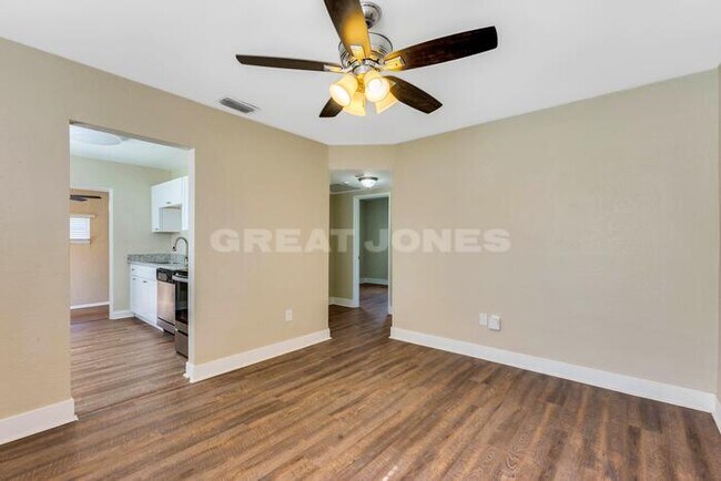 Building Photo - 1300 Mercy Dr