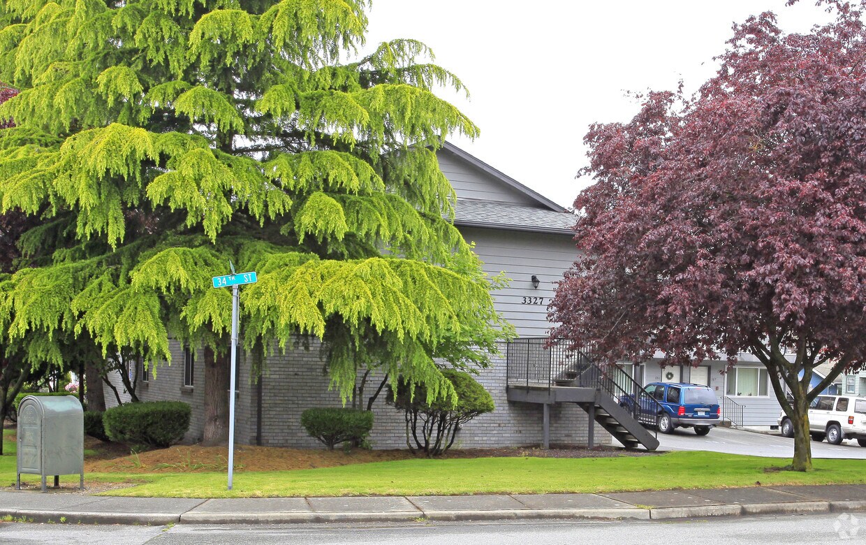 Foto del edificio - 3327 Rucker Ave