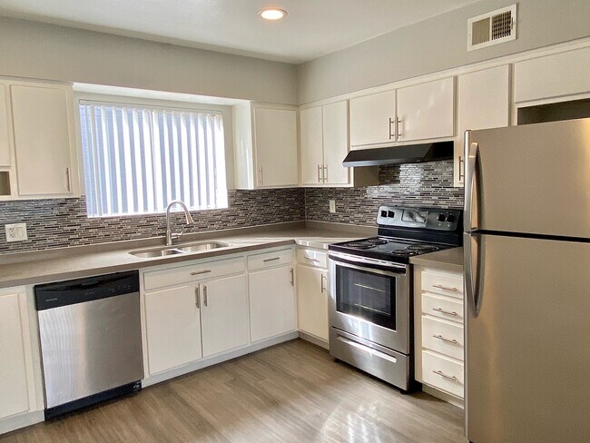 Foto del edificio - 6542 N 17th Ave