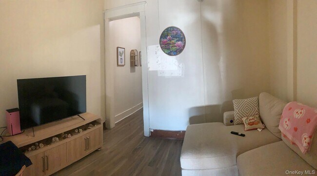 Foto del edificio - 21 W Main St