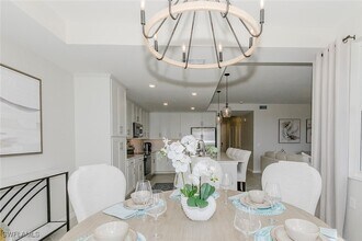 Building Photo - 5527 Double Eagle Cir